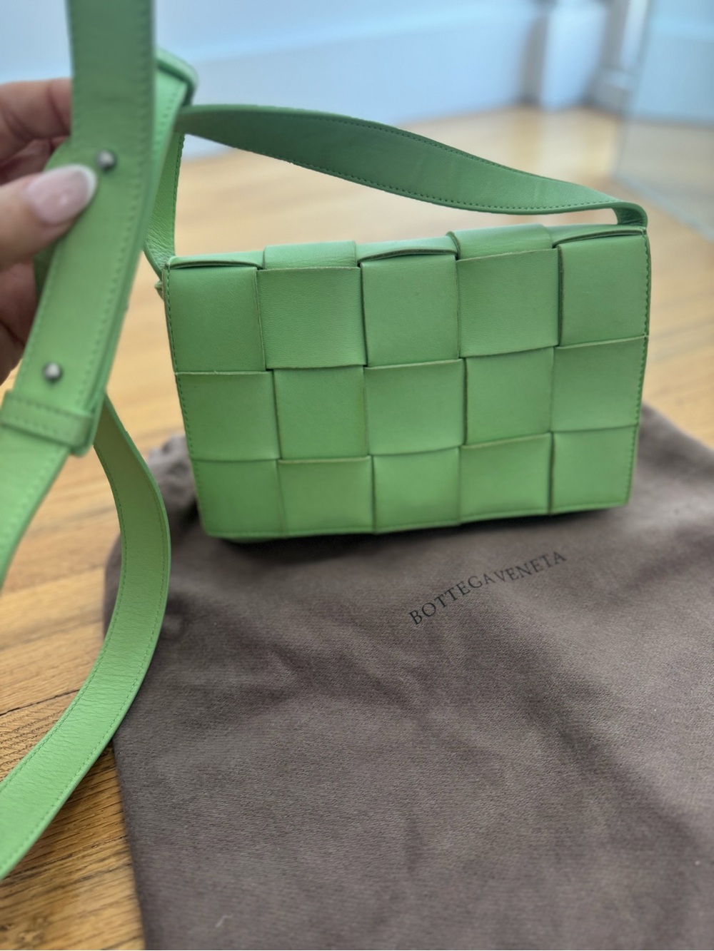 Bottega Veneta Pistachio Intrecciato Leather Crossbody Bag - Picture 3 of 9